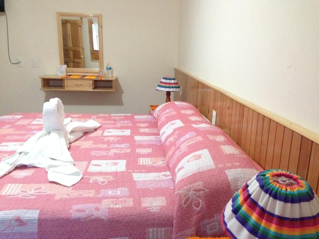 Hotel Posada Las Rosas San Cristóbal de Las Casas Cameră foto
