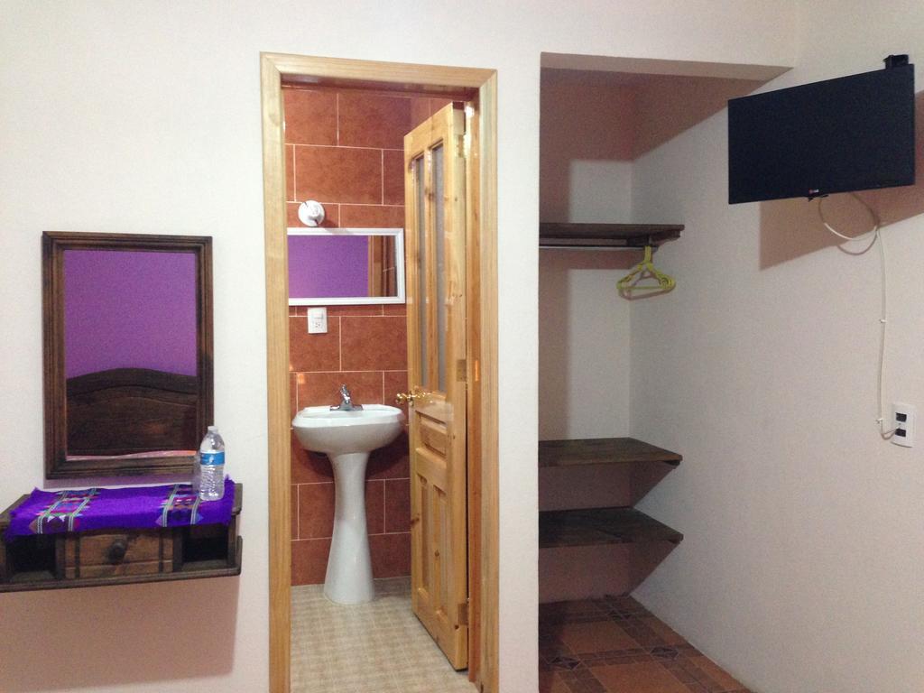 Hotel Posada Las Rosas San Cristóbal de Las Casas Cameră foto