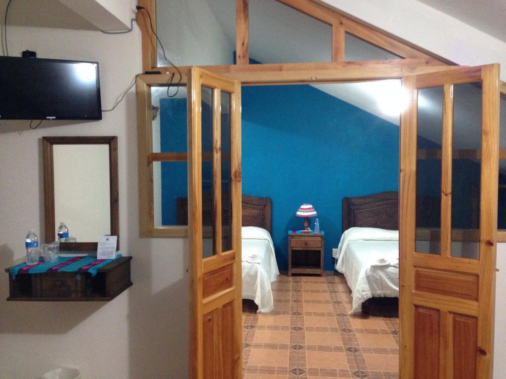 Hotel Posada Las Rosas San Cristóbal de Las Casas Cameră foto